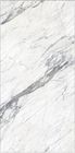 Porzellan deckt Foshan-weiße Marmorpolierporzellan-Fliese Calacatta der Größen-1200x2400 dünne Fliesen mit Ziegeln