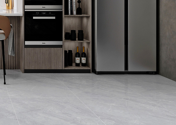 Weiße Marmor-Look Keramik Fußbodenfliesen zeitloses Design Rechteck Form