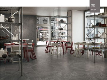 Neue Porzellan-schwarze Gleitschutzfarbdünne Bodenfliese der Art-600*600 Mordern für Bar und Esszimmer